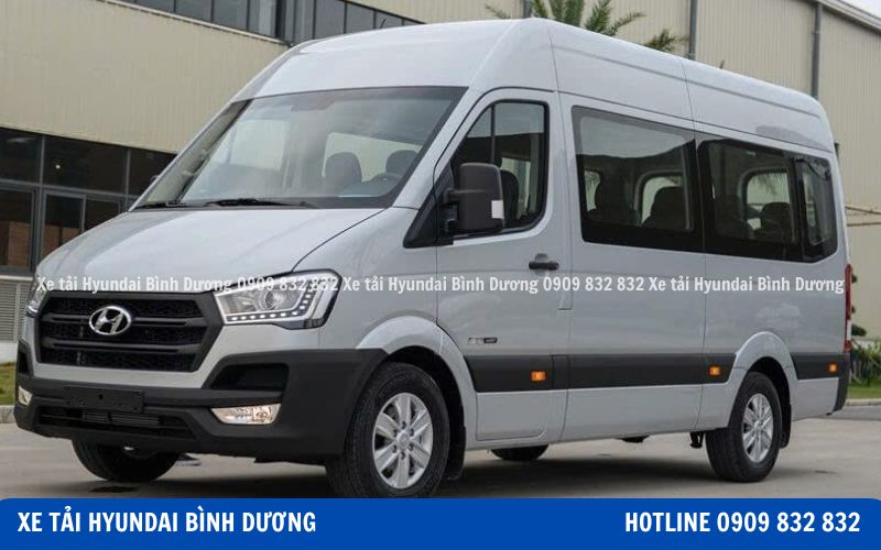 Ngoại thất xe Hyundai 16 chỗ Solati