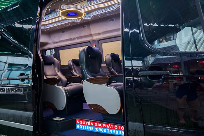 xe khach hyundai solati limousine