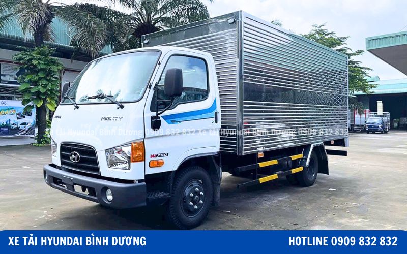 Ngoại thất Hyundai W750