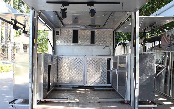 xe tải bán thức ăn nhanh food truck