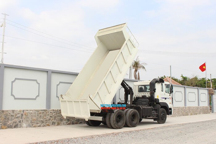 xe ben hyundai HD270
