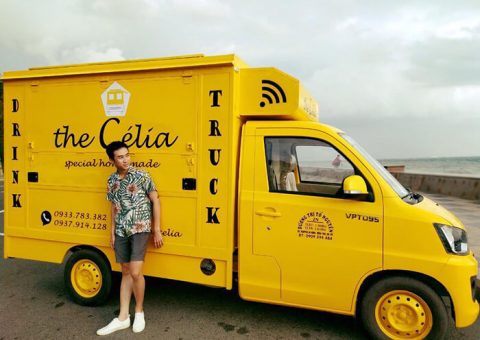 Xe bán trà sữa lưu động