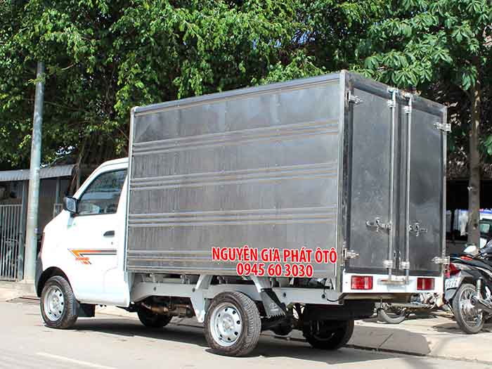 Xe tải dongben 870kg thùng kín