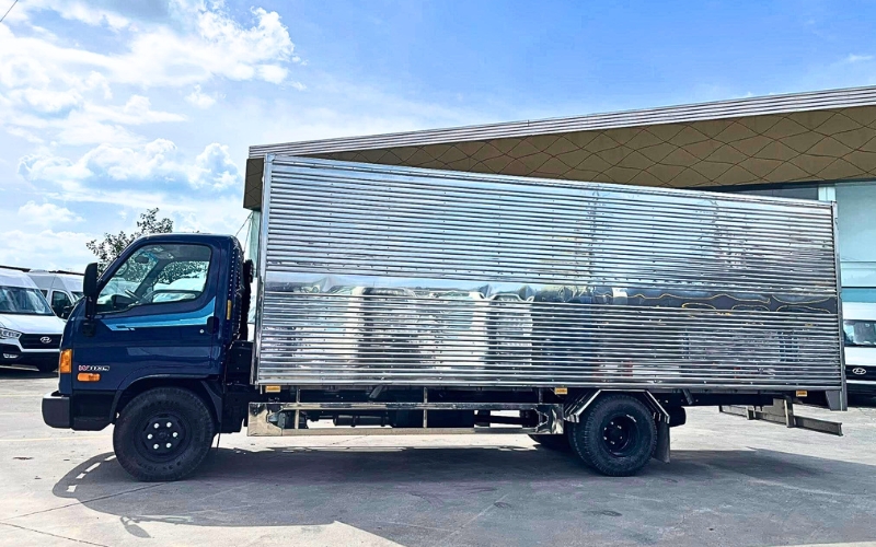 Xe tải Hyundai thùng inox 304 dài 6m3