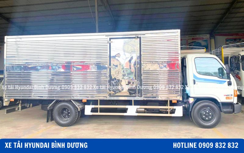 Xe tải W11SL thùng kín