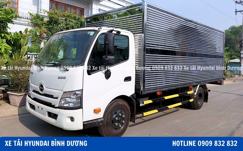 Hino 2.5 tấn xzu710