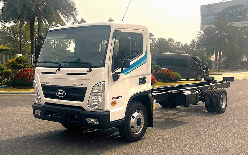 Ngoại thất xe tải Hyundai 7 tấn EX11