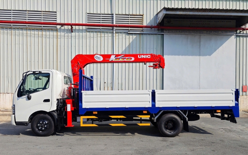 Phiên bản thùng xe cẩu Hino 3.5 tấn