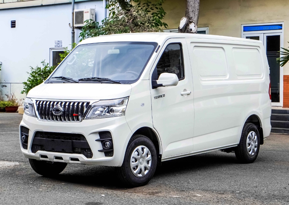 Xe tải van Tera V6 (2 chỗ và 5 chỗ) - tải 790kg, 945kg