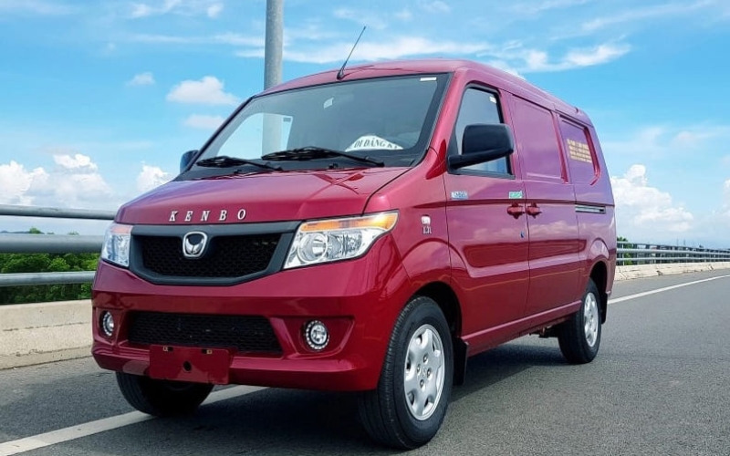 Van 2 chỗ Kenbo với tải trọng tối đa 945