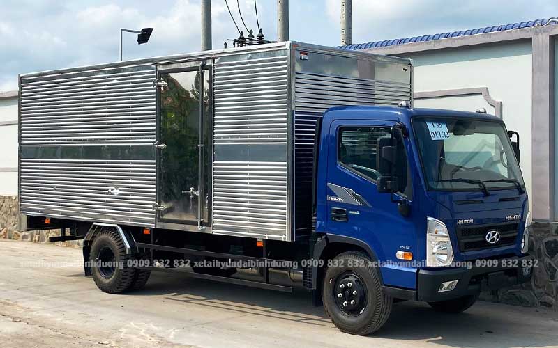 Ngoại thất Hyundai EX8L 7 tấn